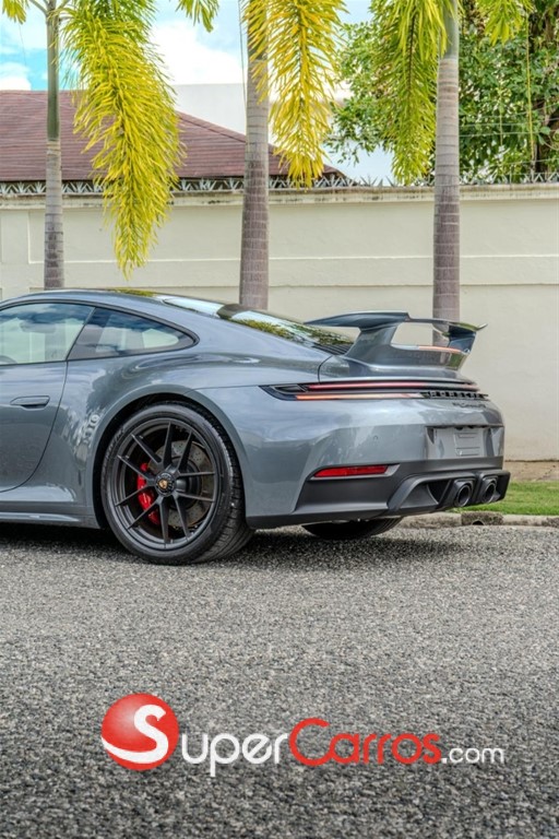 2025 Porsche 911 Carrera GTS — foto 8 / 11