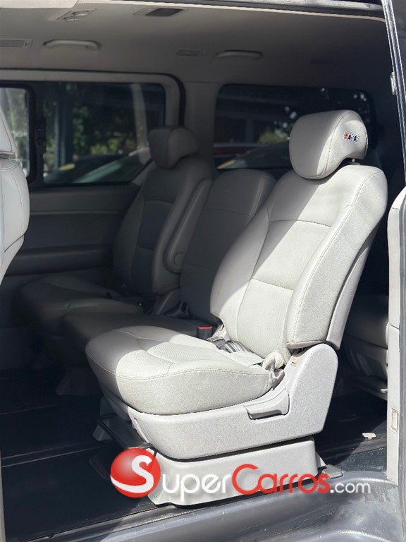 2021 Hyundai Grand Starex — foto 6 / 10