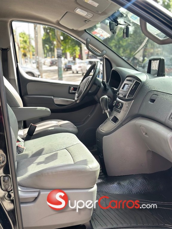 2021 Hyundai Grand Starex — foto 7 / 10