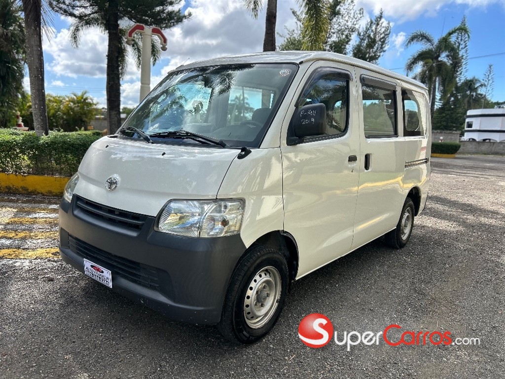 2019 Toyota Town-Ace — foto 2 / 9