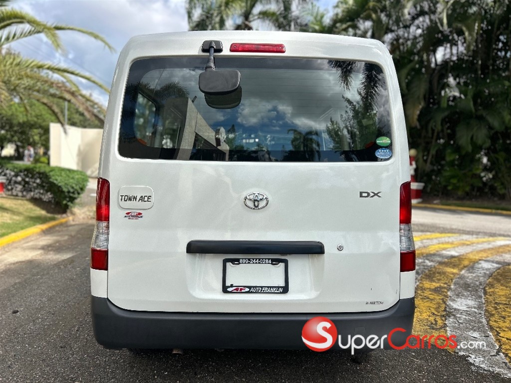 2019 Toyota Town-Ace — foto 4 / 9