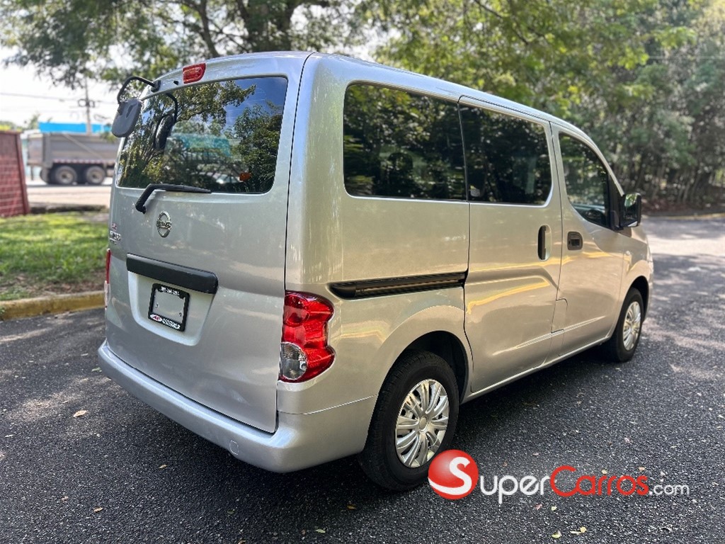 2020 Nissan NV 200 — foto 5 / 9