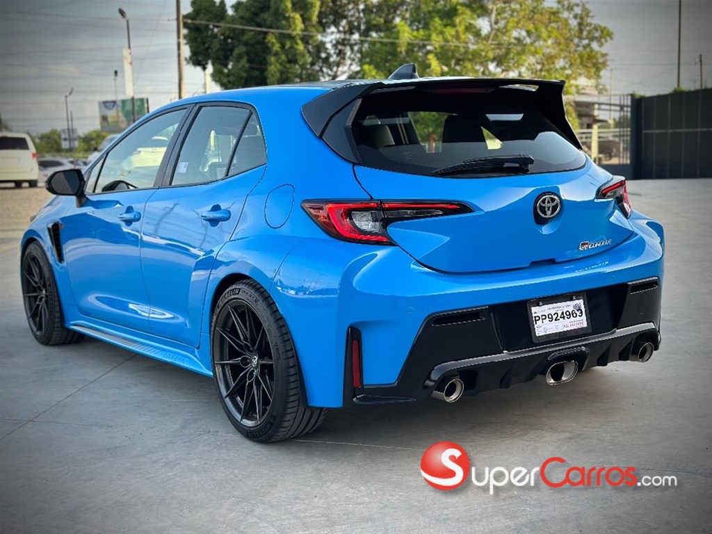 2024 Toyota Corolla GR — foto 3 / 12