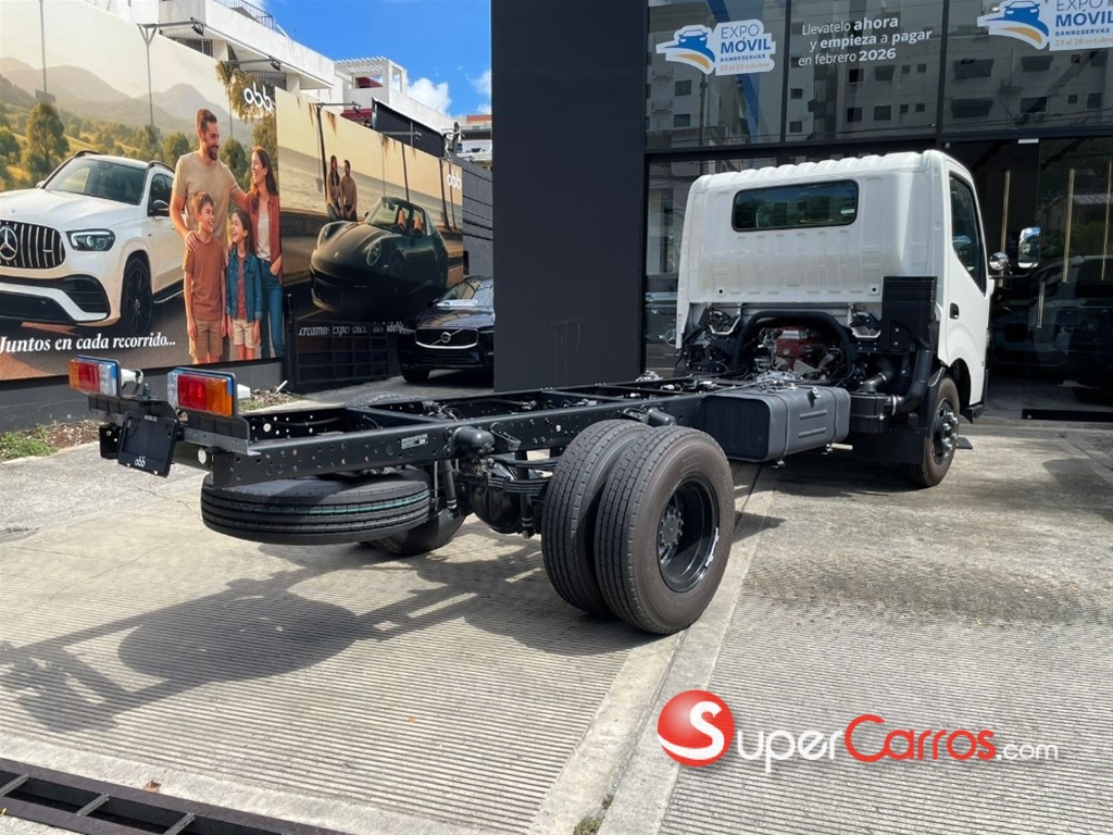 2025 Hino serie 300 XZU 710L — foto 7 / 9