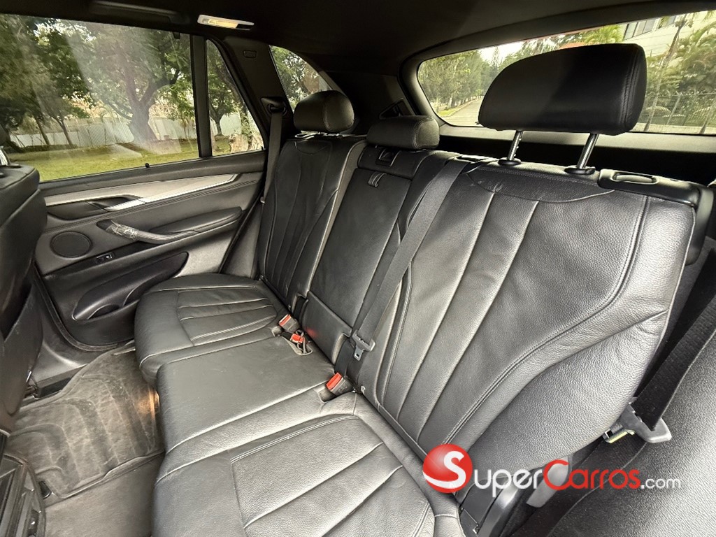 2014 BMW X 5 XDRIVE 35i — foto 9 / 10