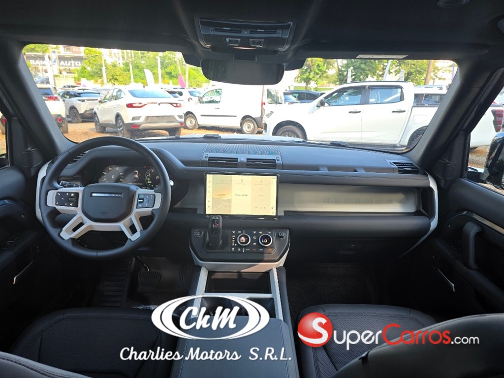 2025 Land Rover Defender 110 SE HYBRID — foto 12 / 12