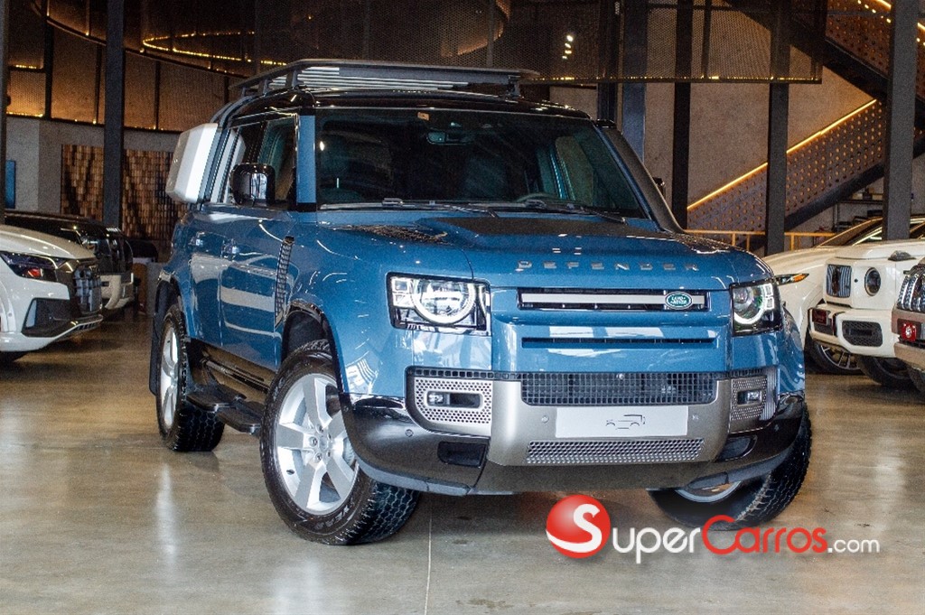 2025 Land Rover Defender 110 — foto 2 / 11