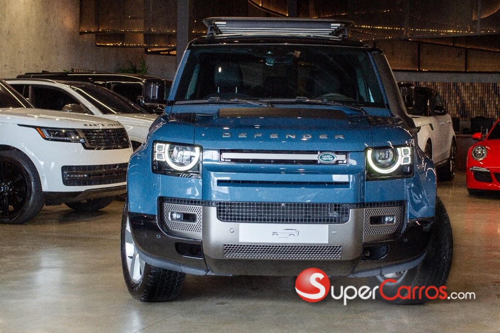 2025 Land Rover Defender 110 — foto 3 / 11