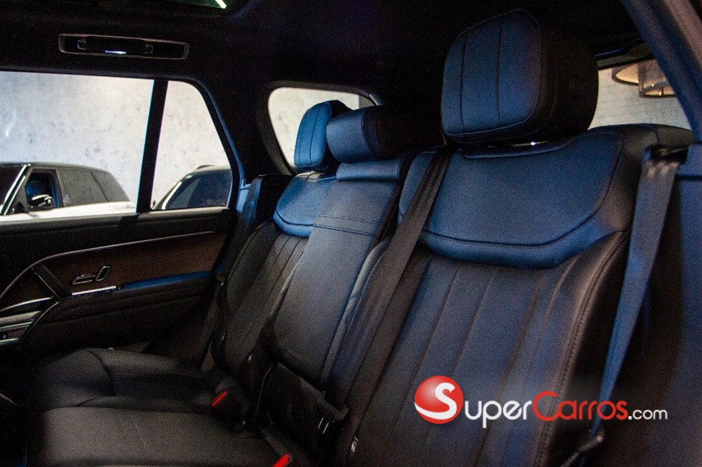 2025 Land Rover Range Rover — foto 10 / 12