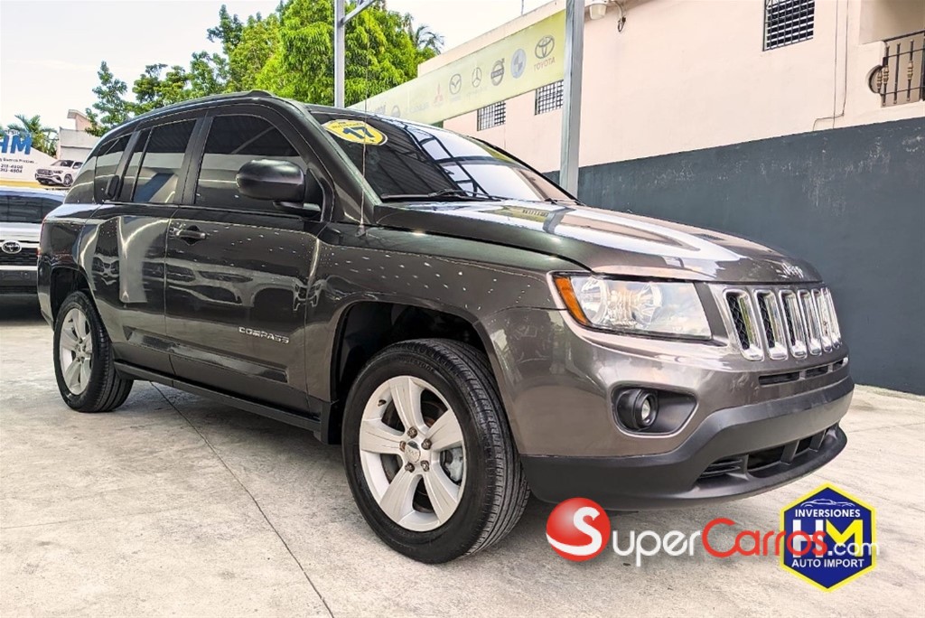 2017 Jeep Compass Latitude — foto 2 / 11