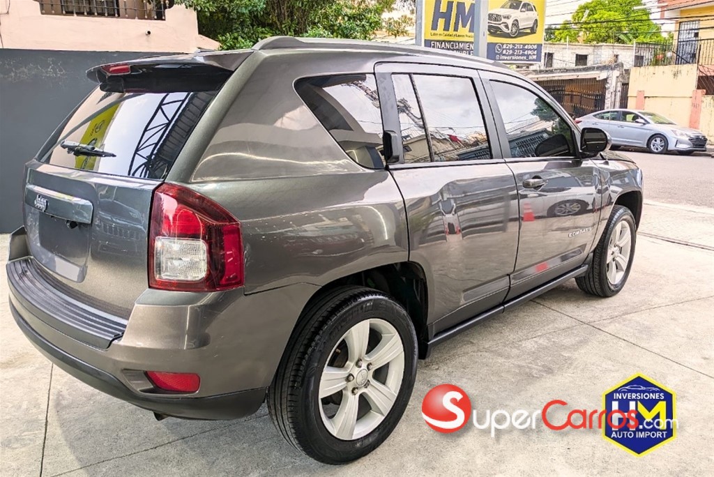2017 Jeep Compass Latitude — foto 6 / 11
