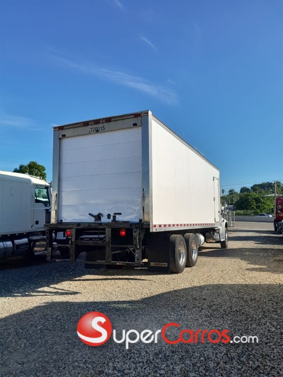 2015 Freightliner M2-106 — foto 2 / 12