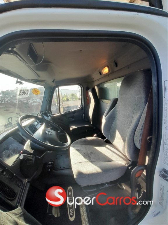2015 Freightliner M2-106 — foto 11 / 12