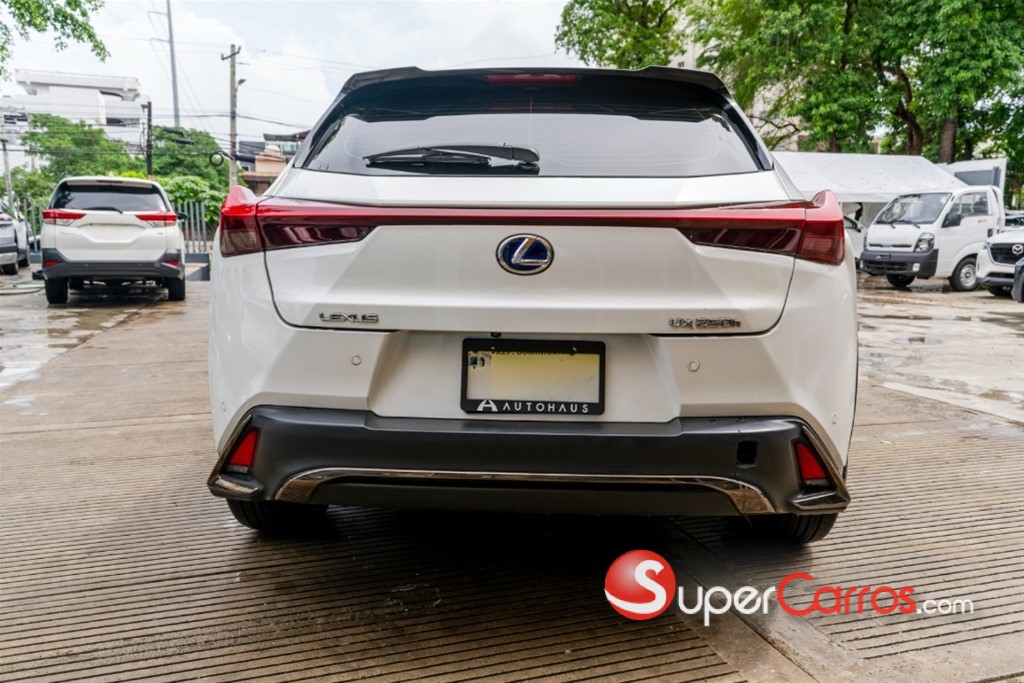 2022 Lexus UX 250 HYBRID — foto 9 / 10