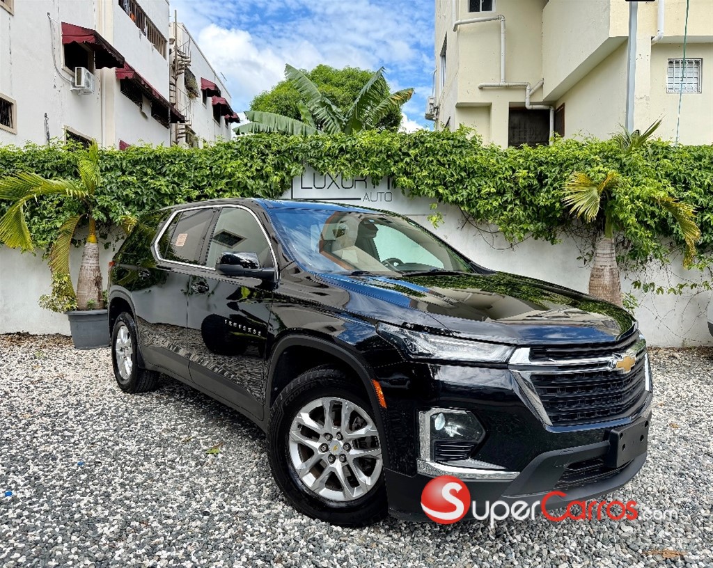 2022 Chevrolet Traverse LT — foto 2 / 9
