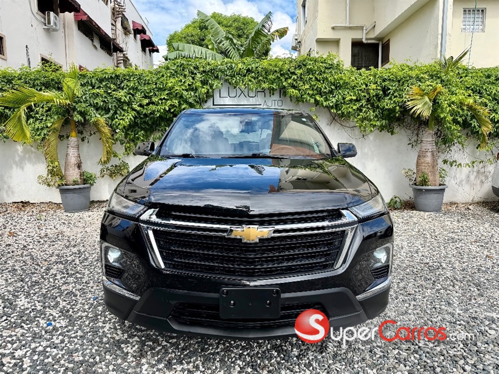 2022 Chevrolet Traverse LT — foto 3 / 9
