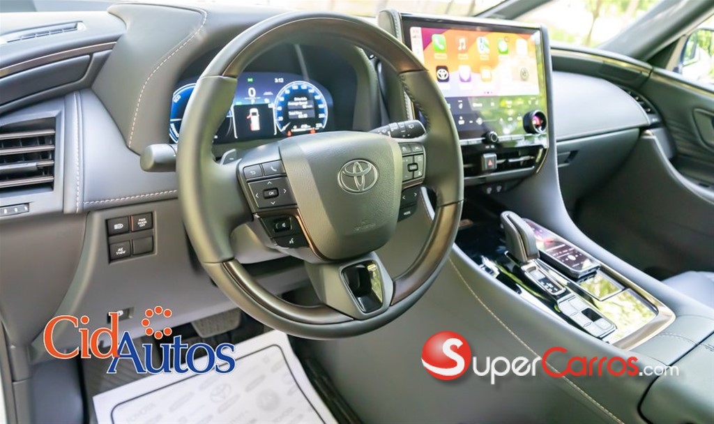 2026 Toyota Alphard Limited Hybrid — foto 9 / 12