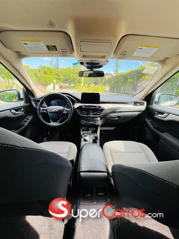 2020 Ford Escape Ecoboost — foto 9 / 12
