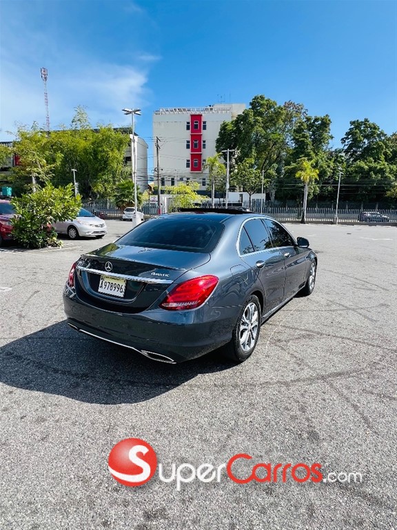 2016 Mercedes-Benz Clase C 300 4 Matic — foto 3 / 12