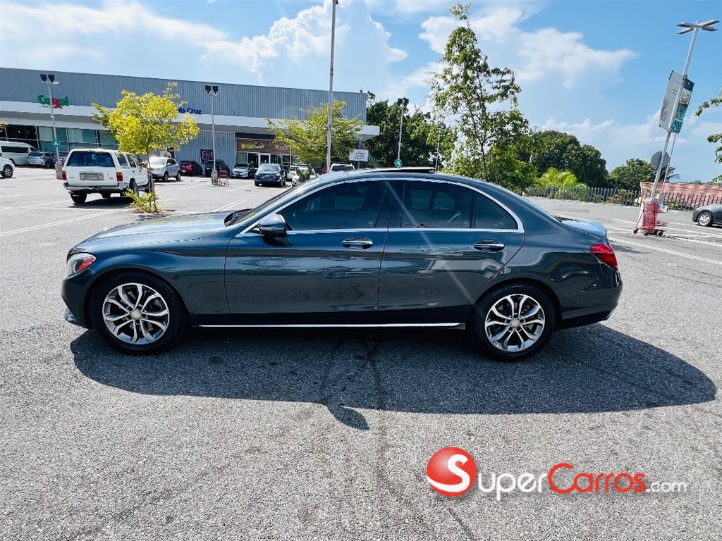 2016 Mercedes-Benz Clase C 300 4 Matic — foto 4 / 12