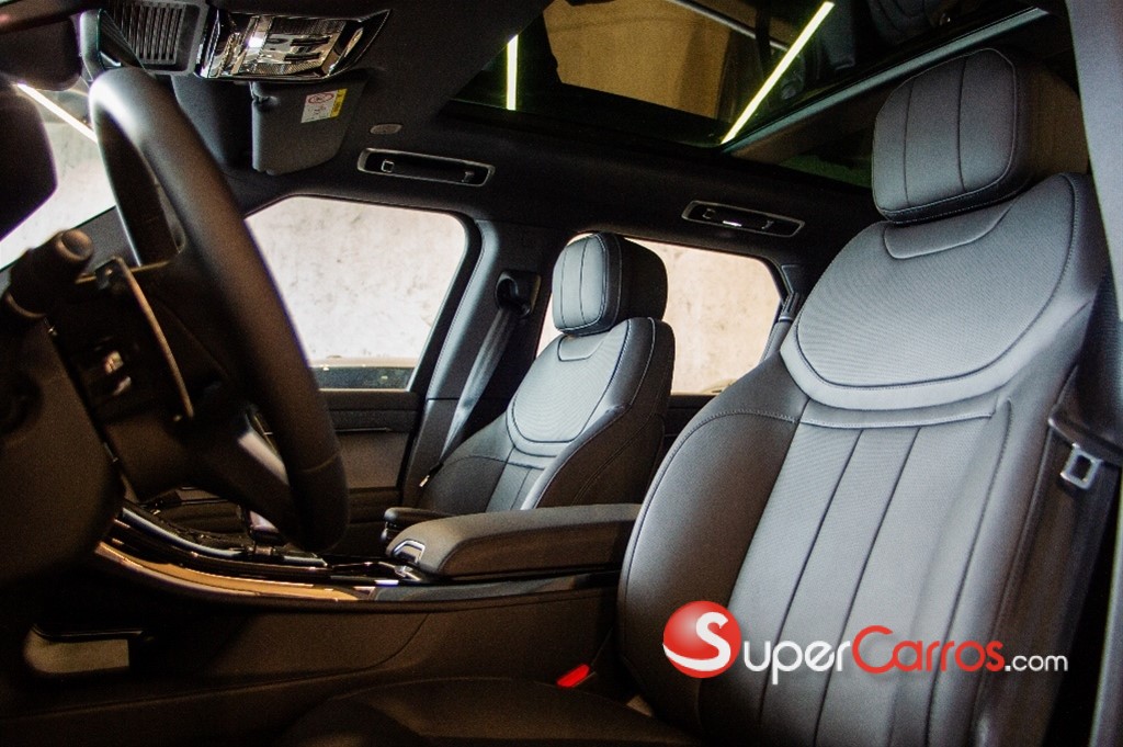 2025 Land Rover Range Rover Sport — foto 8 / 12