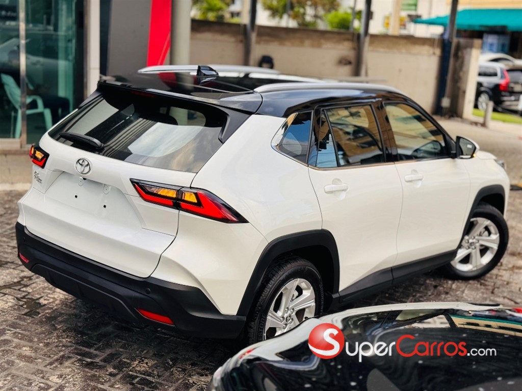 2026 Toyota Yaris Cross Full — foto 2 / 10