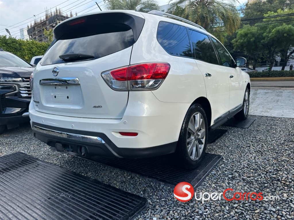 2015 Nissan Pathfinder — foto 3 / 8