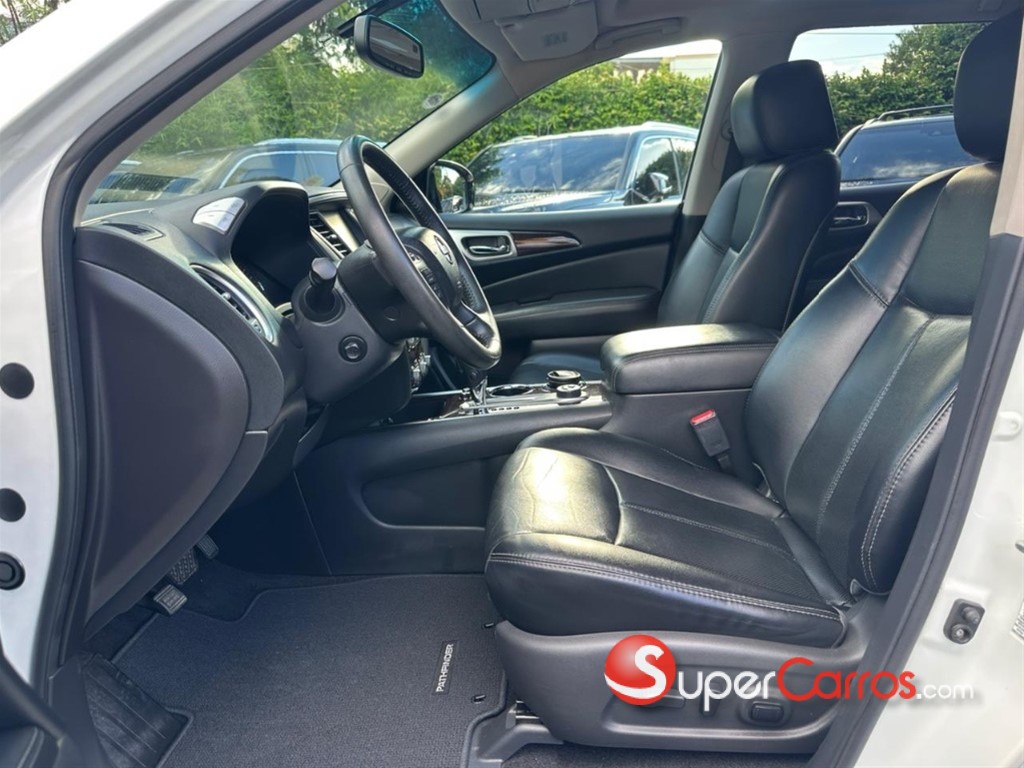 2015 Nissan Pathfinder — foto 5 / 8