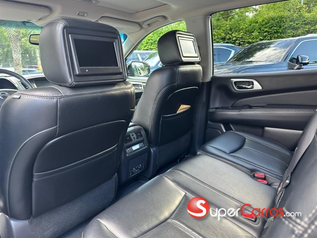 2015 Nissan Pathfinder — foto 8 / 8