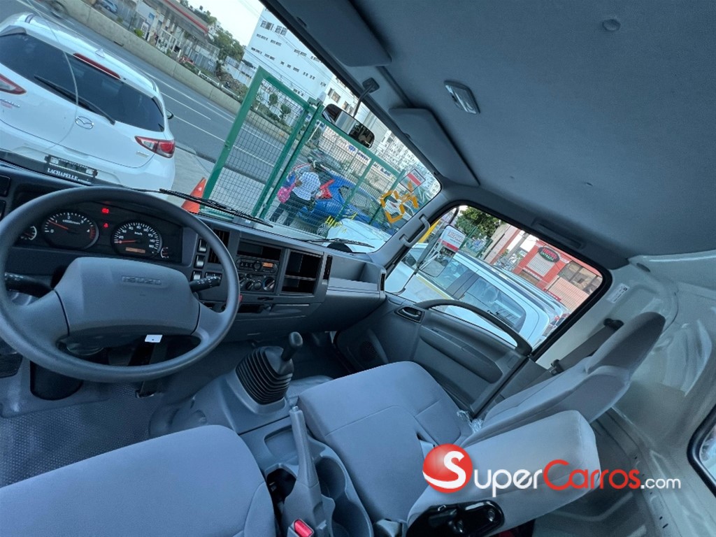 2027 Isuzu NPS 14 Pies — foto 12 / 12