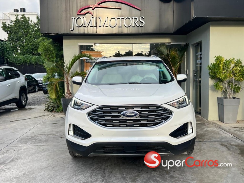 2020 Ford EDGE Titanium — foto 2 / 10