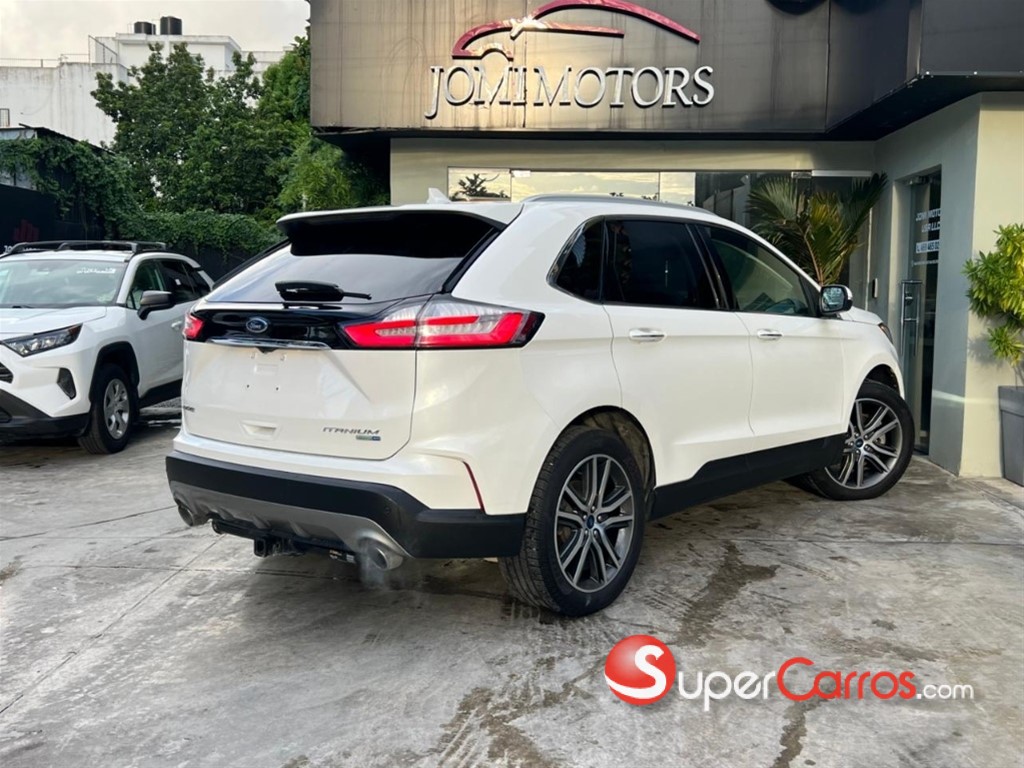 2020 Ford EDGE Titanium — foto 6 / 10