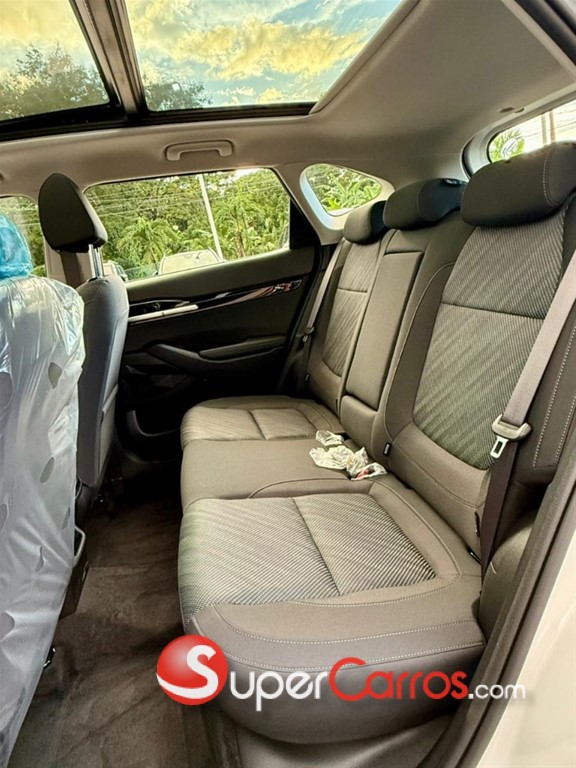 2027 Kia Seltos — foto 9 / 10
