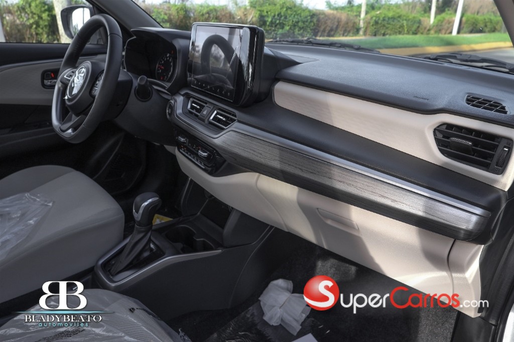 2026 Suzuki Dzire GLX — foto 4 / 10