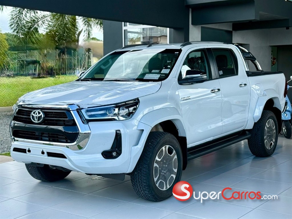2026 Toyota Hilux SRX