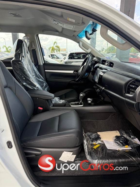 2026 Toyota Hilux SRX — foto 5 / 7