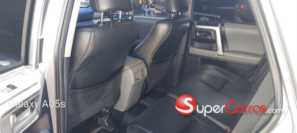 2013 Toyota 4 Runner — foto 7 / 7