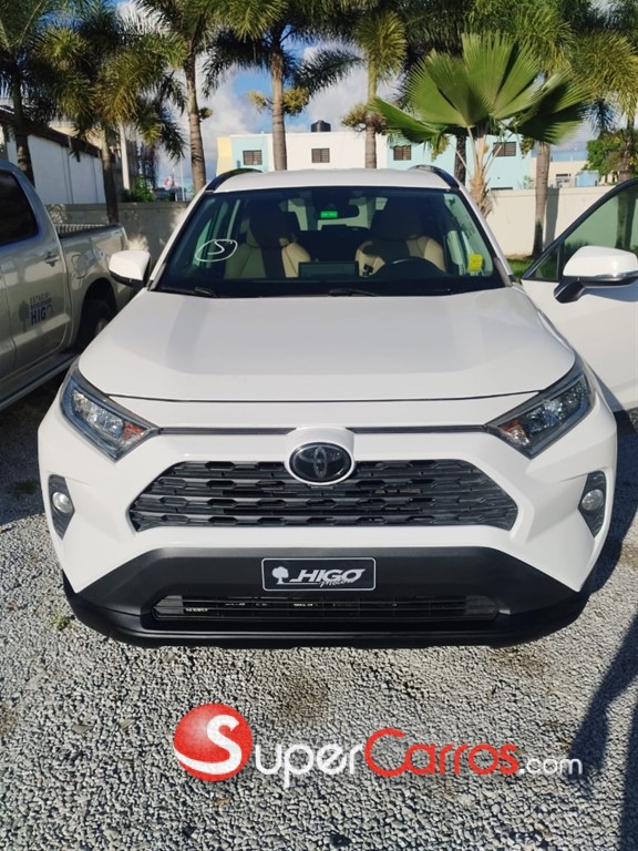 2020 Toyota RAV4 XLE