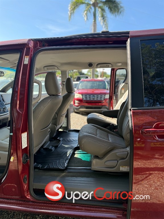 2016 Toyota Sienna LE — foto 7 / 10