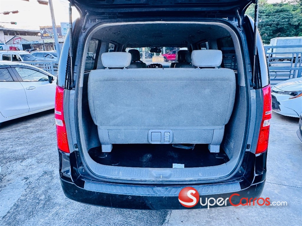 2020 Hyundai Grand Starex — foto 8 / 12