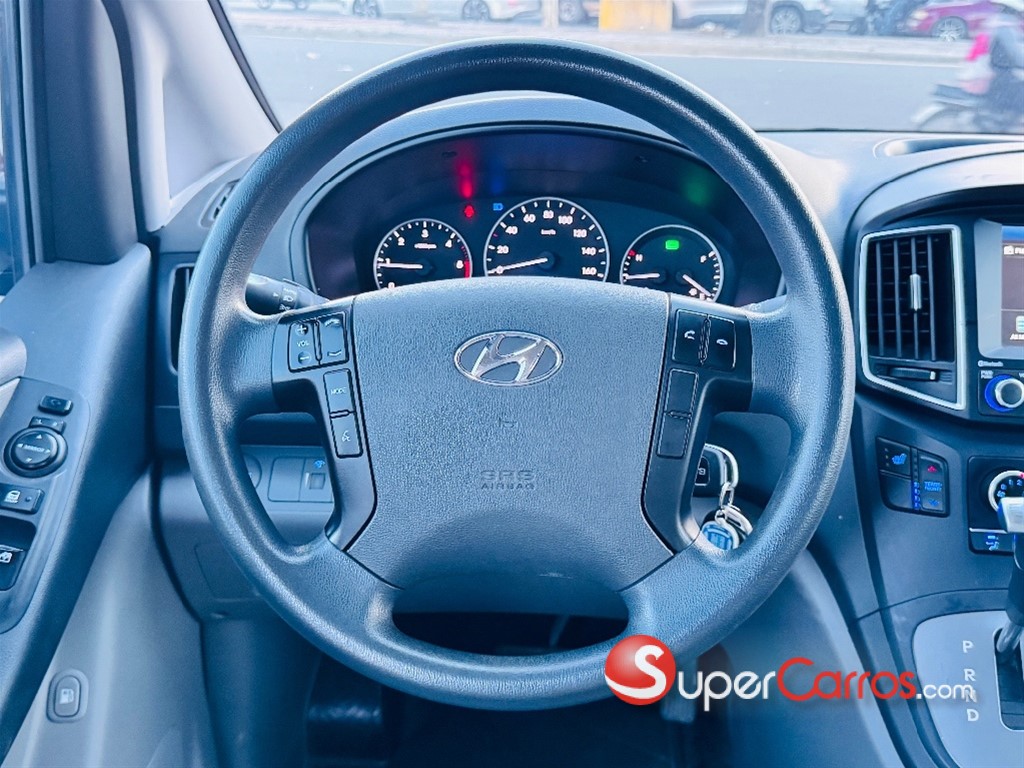 2020 Hyundai Grand Starex — foto 10 / 12