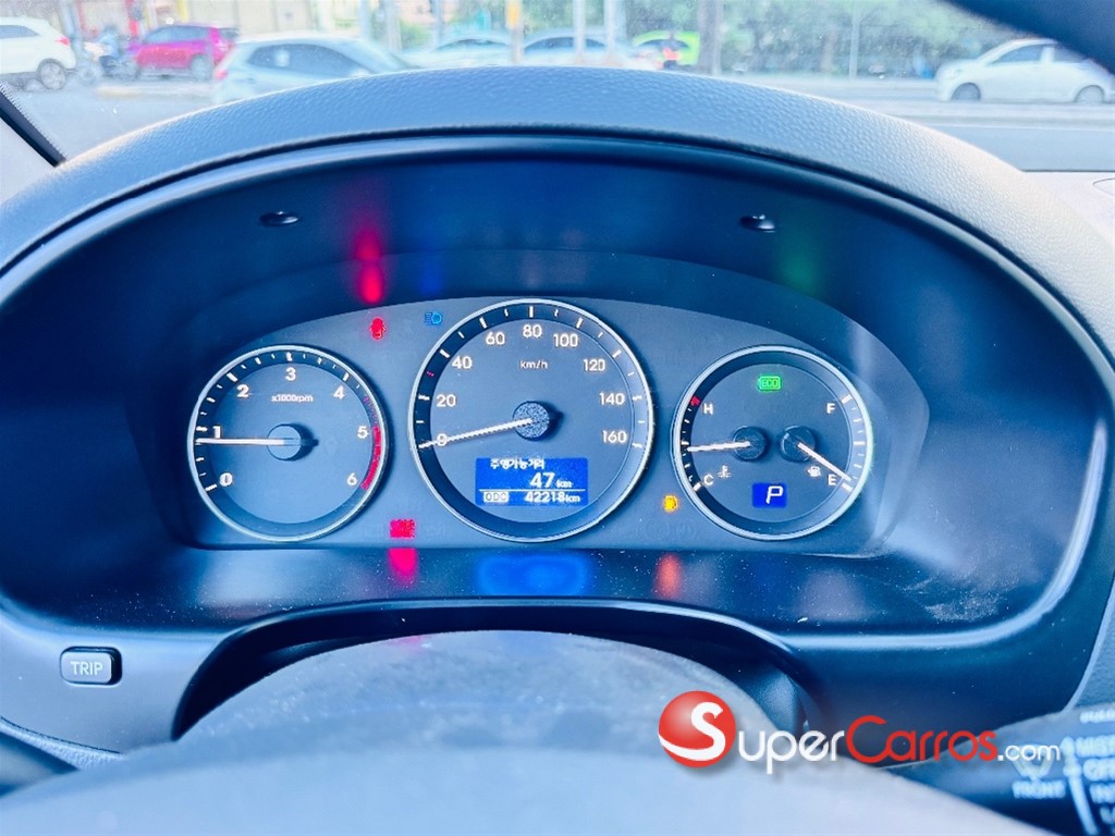 2020 Hyundai Grand Starex — foto 12 / 12