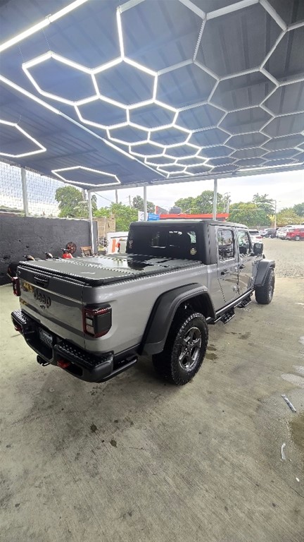 2020 Jeep Gladiator Rubicon — foto 4 / 8