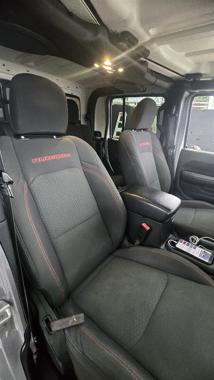2020 Jeep Gladiator Rubicon — foto 6 / 8