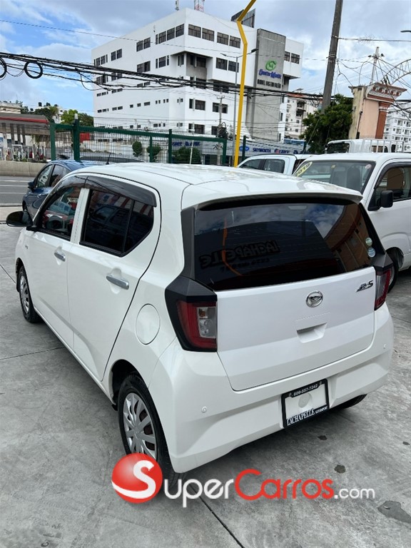 2019 Daihatsu Mira — foto 2 / 12