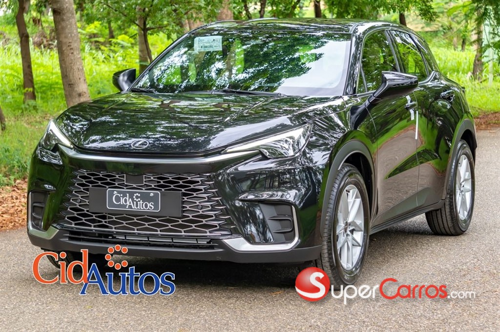 2026 Lexus LBX Elegant Semi Full — foto 2 / 12