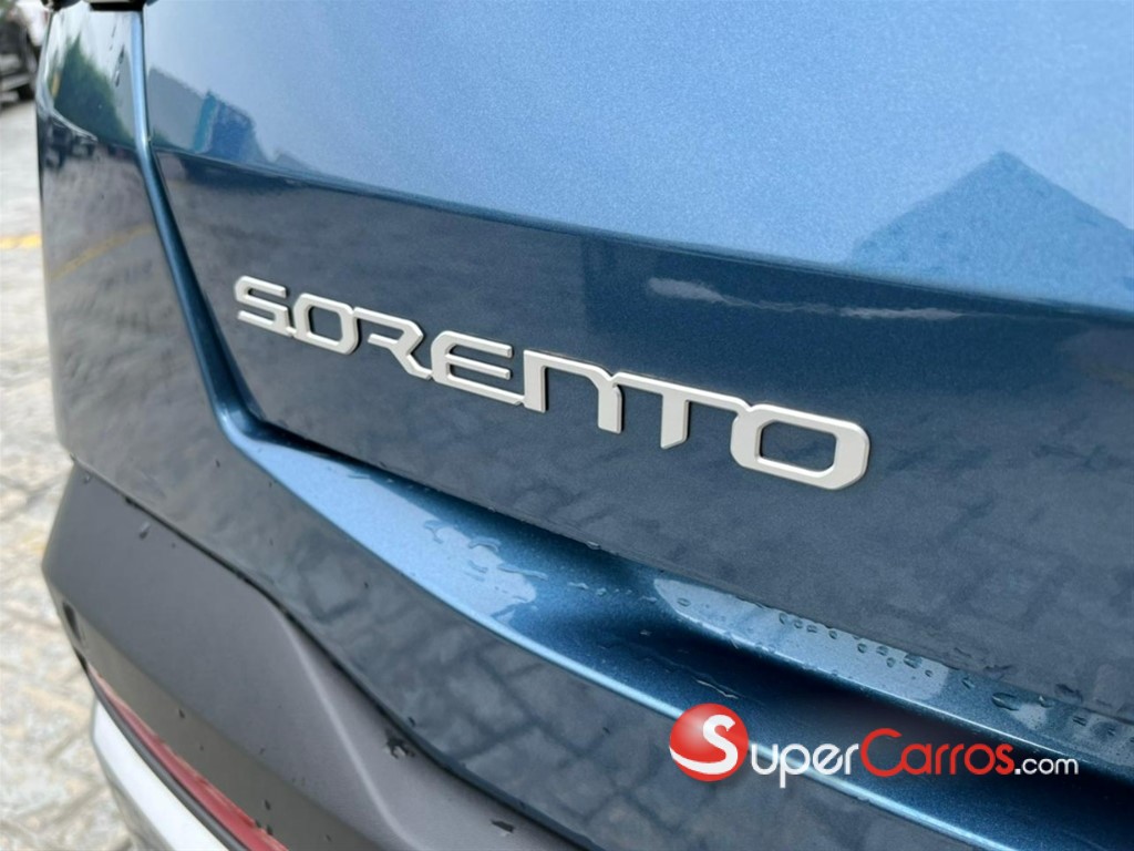 2027 Kia Sorento MQ4 Luxury — foto 2 / 8