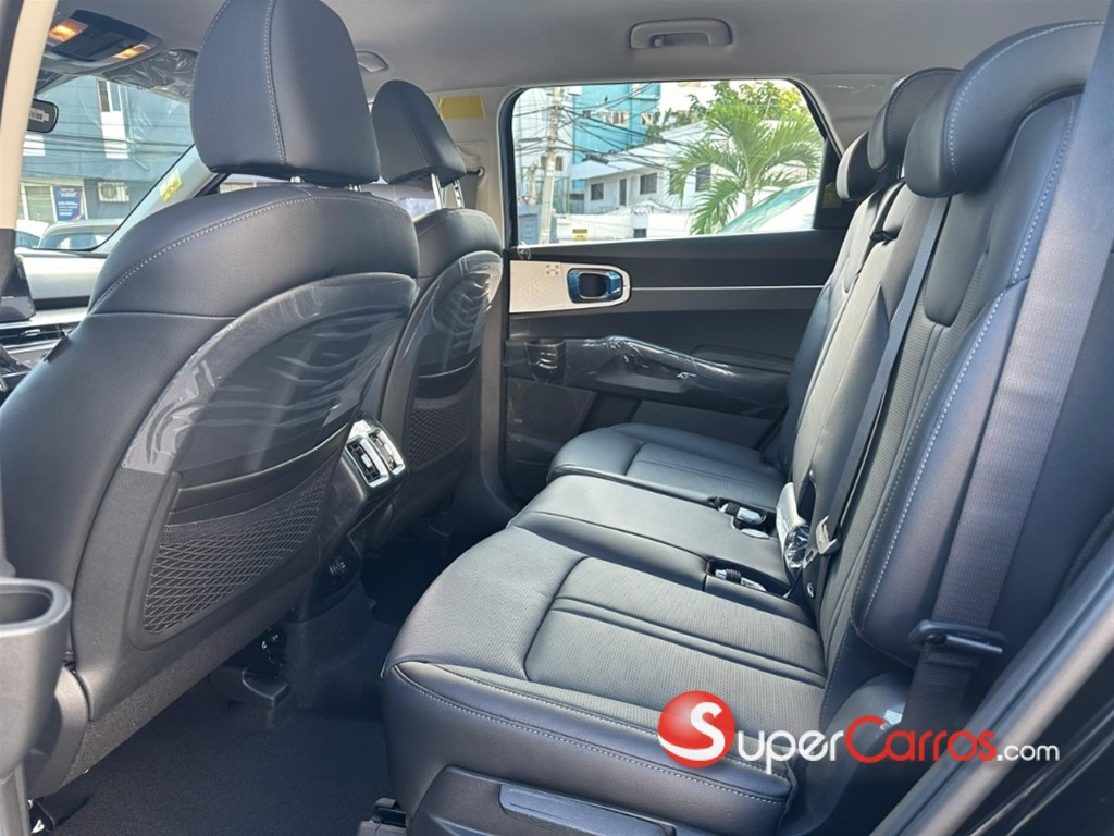 2027 Kia Sorento MQ4 Luxury — foto 5 / 8