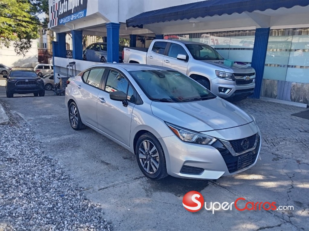 2021 Nissan Versa SV — foto 5 / 12