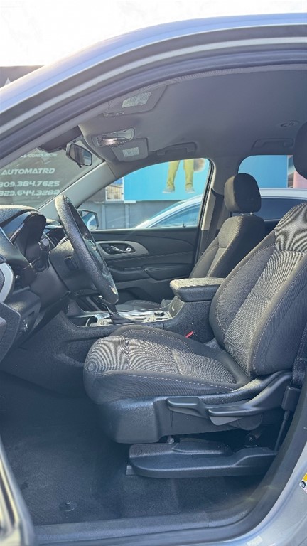 2020 Chevrolet Traverse LT — foto 7 / 12